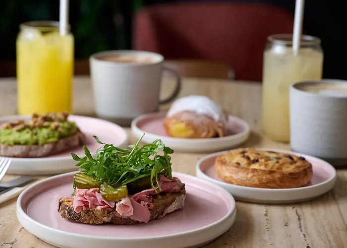 Cove Landmark Pinnacle London