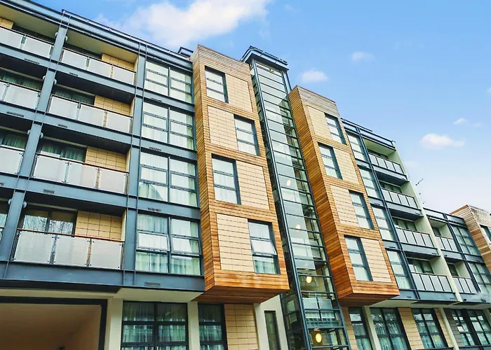 Marlin Canary Wharf London